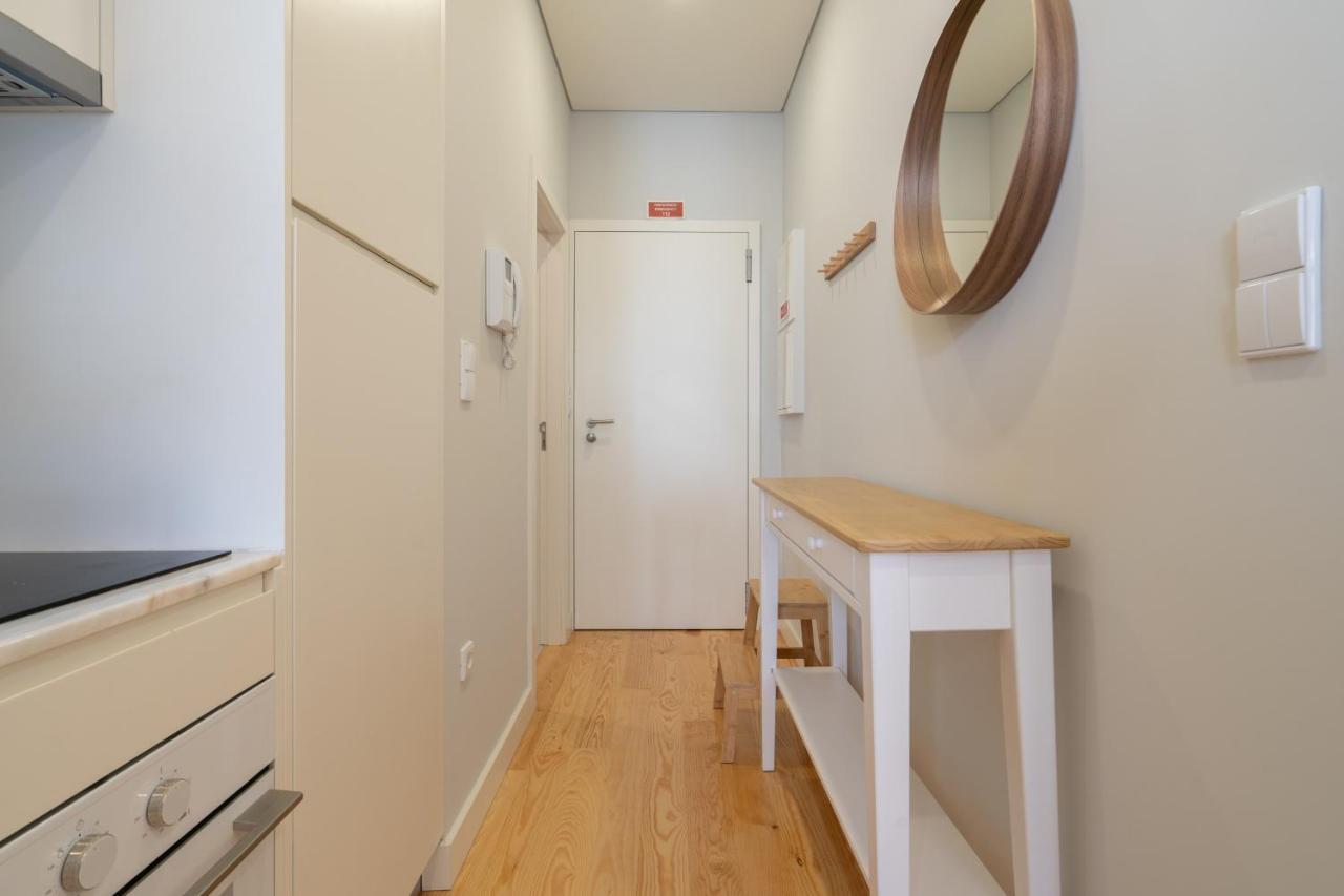 Host Wise - Enchanting Design Flat - Premium Location Porto Exterior photo
